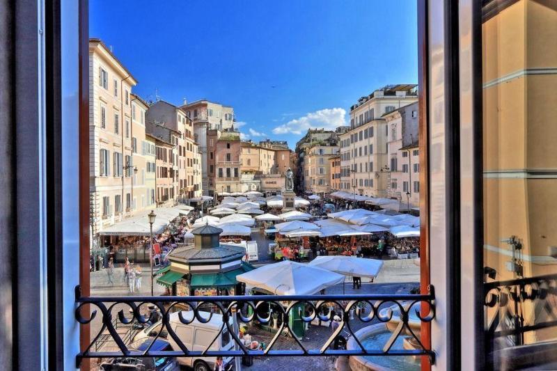 Campo De' Fiori 34 Hotel Rome Exterior photo